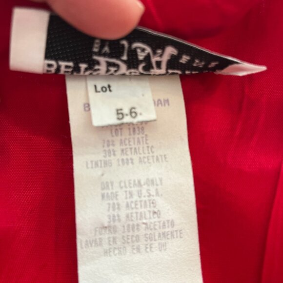 Red gown, size 5-6 - Picture 7 of 8